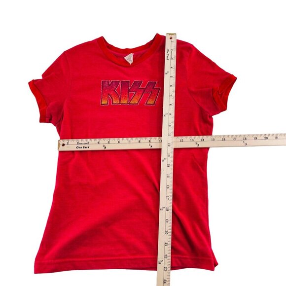 KISS Red Graphic Band T-Shirt Size Small 60% Cotton 40% Polyester - Picture 3 of 4